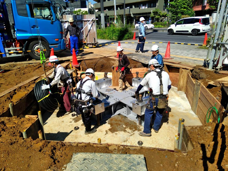 柏市末広町事務所ビル「タワークレーン」設置です